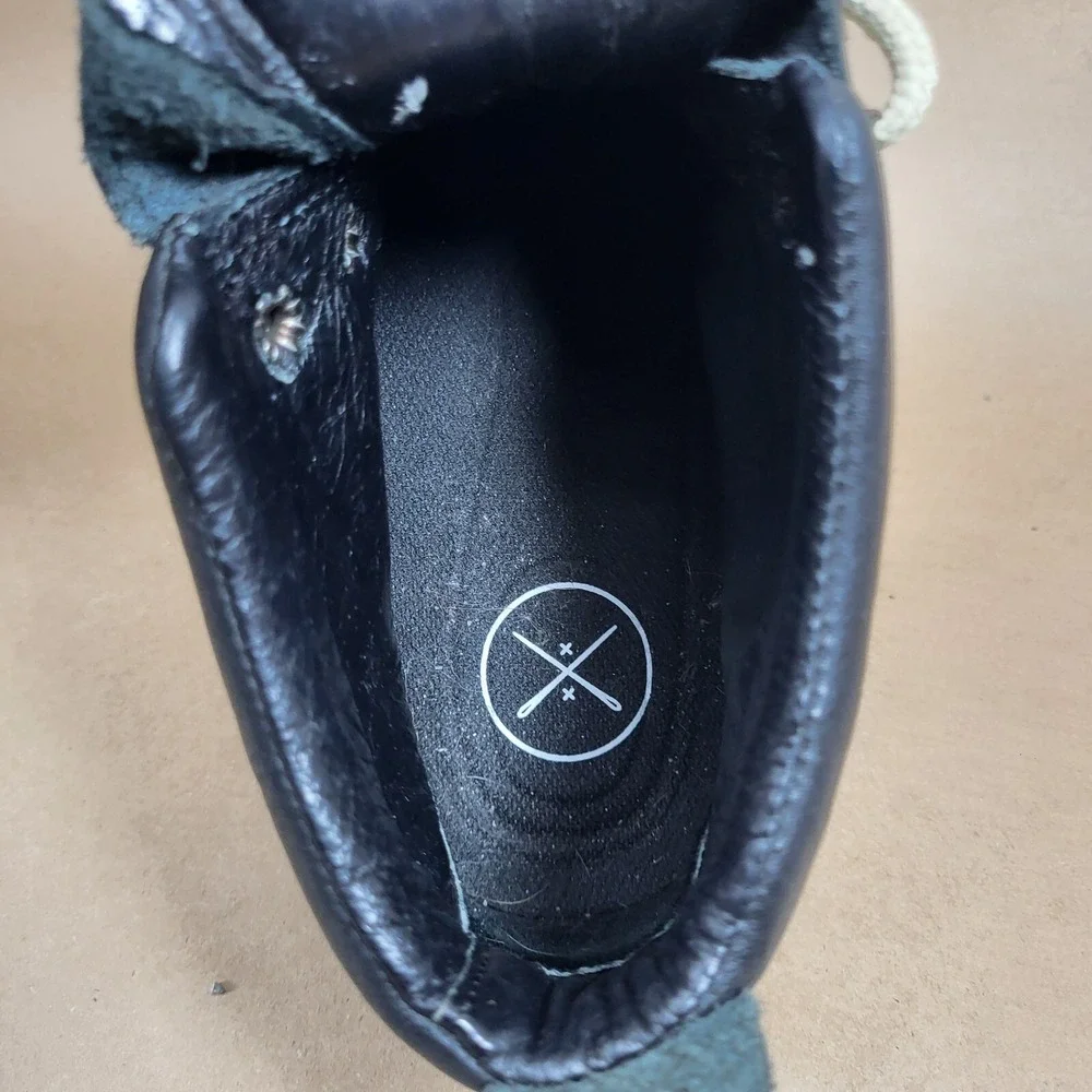 Inkkas Barracuda (Mens 11) Camping Black Leather/ Embroidered Hiking Boots